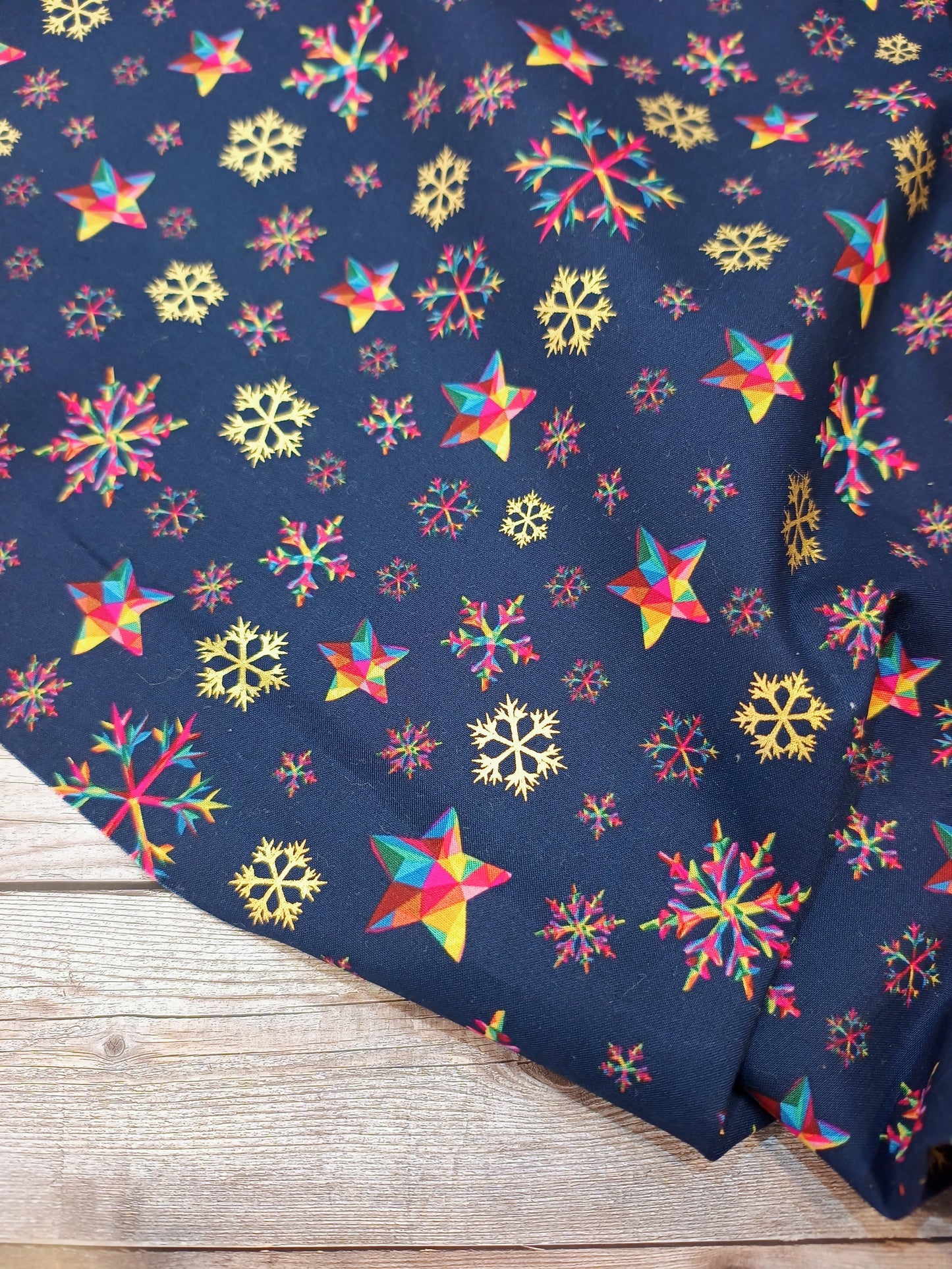 Rainbow Snowflake Metallic Cotton 1.13m