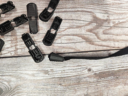 Pinch Close Cord Ends Pair