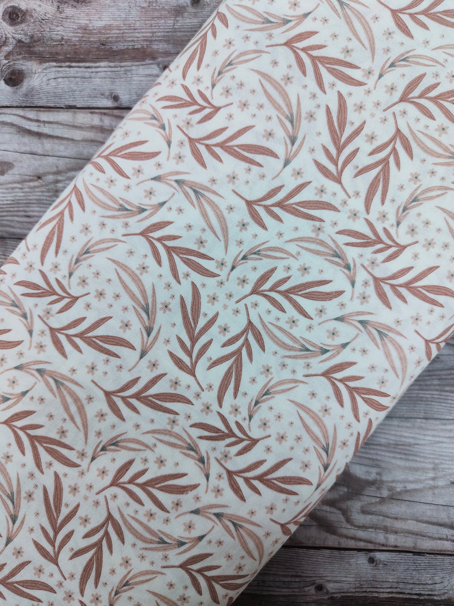 Freehand Leaves Cotton 1.42m